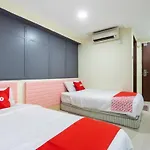 Oyo 89717 Budget Star Hotel