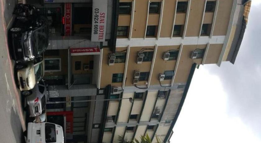 Oyo 89717 Budget Star Hotel 2*