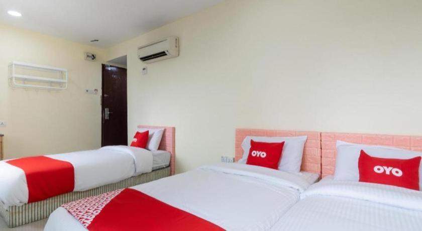Oyo 89717 Budget Star Hotel